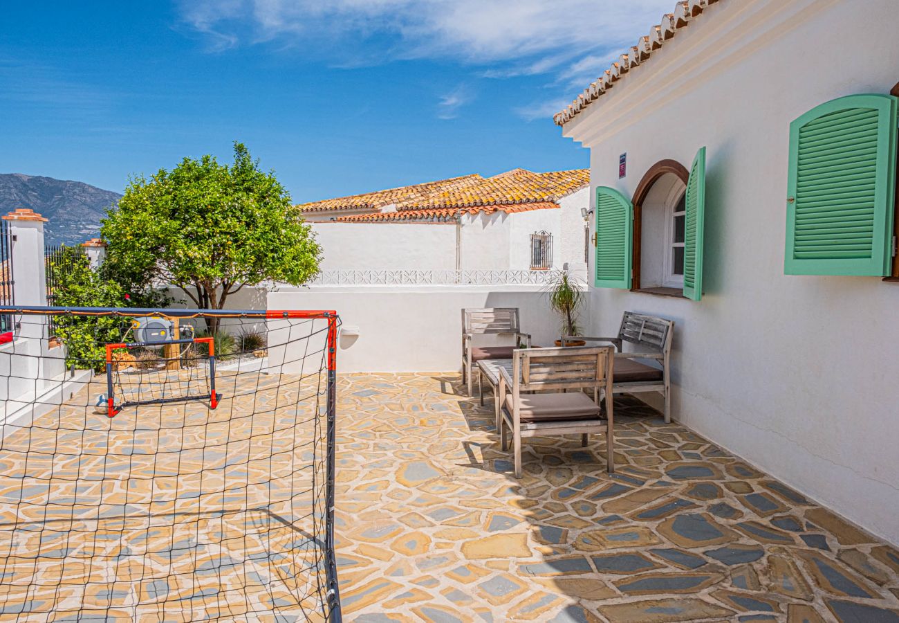 Villa in Mijas Costa - Charming 5-bedroom villa
