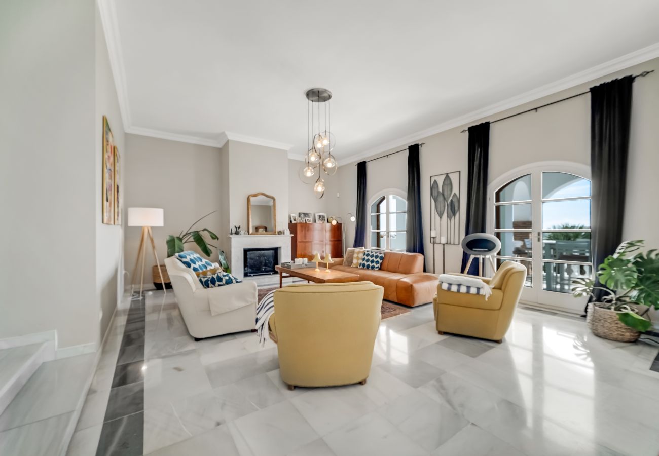 Villa in Mijas Costa - Charming 5-bedroom villa