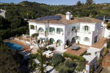 Villa in Mijas Costa - Charming 5-bedroom villa