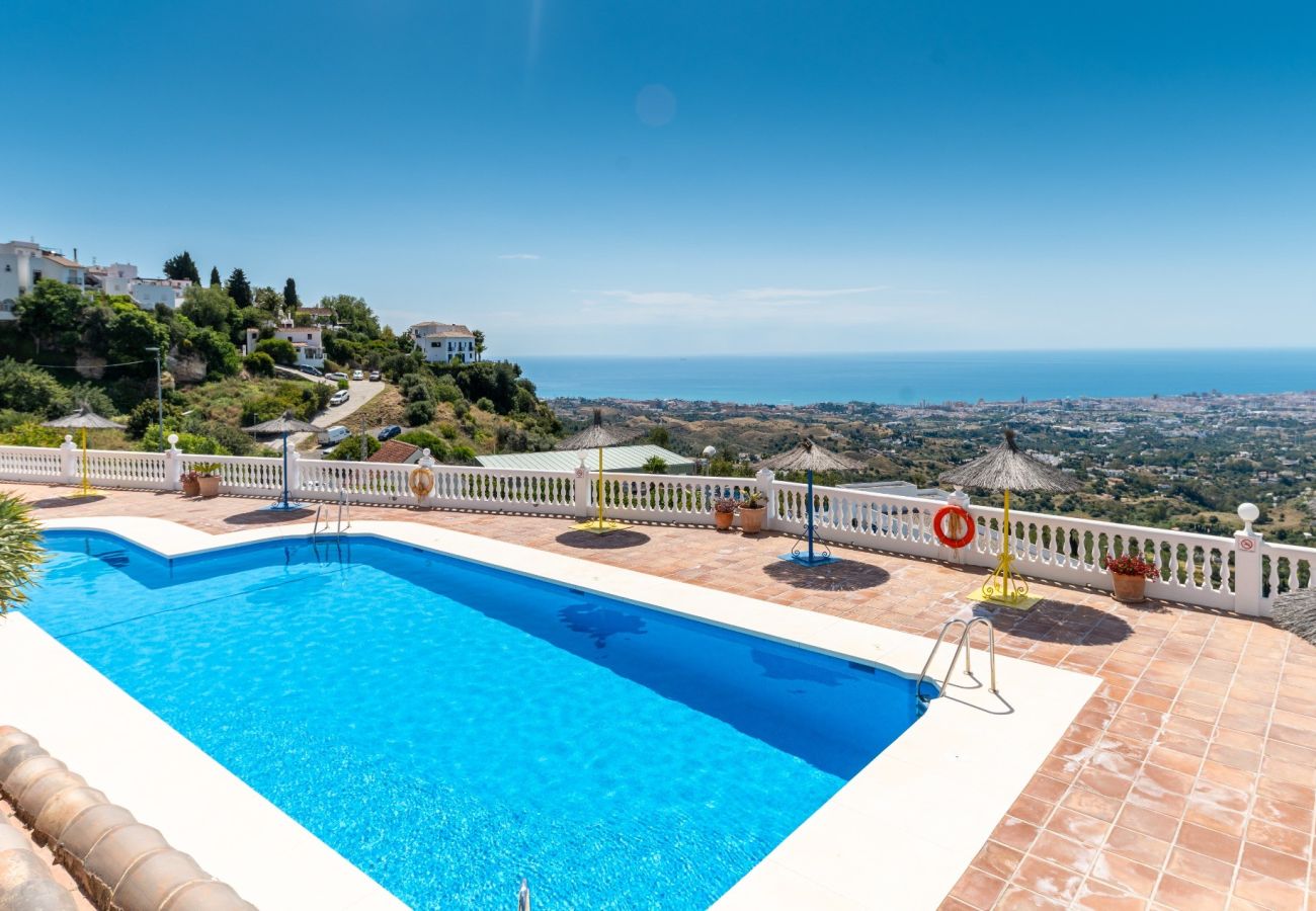 Apartment in Mijas Pueblo - Luxurious & Elegant 3-bedroom apartment in Mijas Pueblo