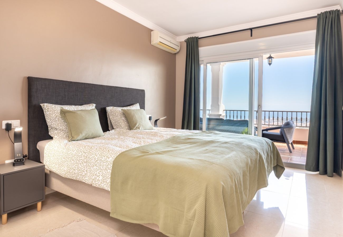 Apartment in Mijas Pueblo - Luxurious & Elegant 3-bedroom apartment in Mijas Pueblo