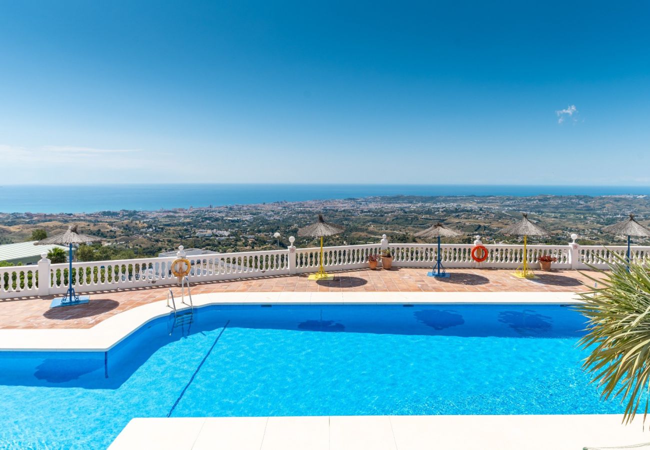 Apartment in Mijas Pueblo - Luxurious & Elegant 3-bedroom apartment in Mijas Pueblo