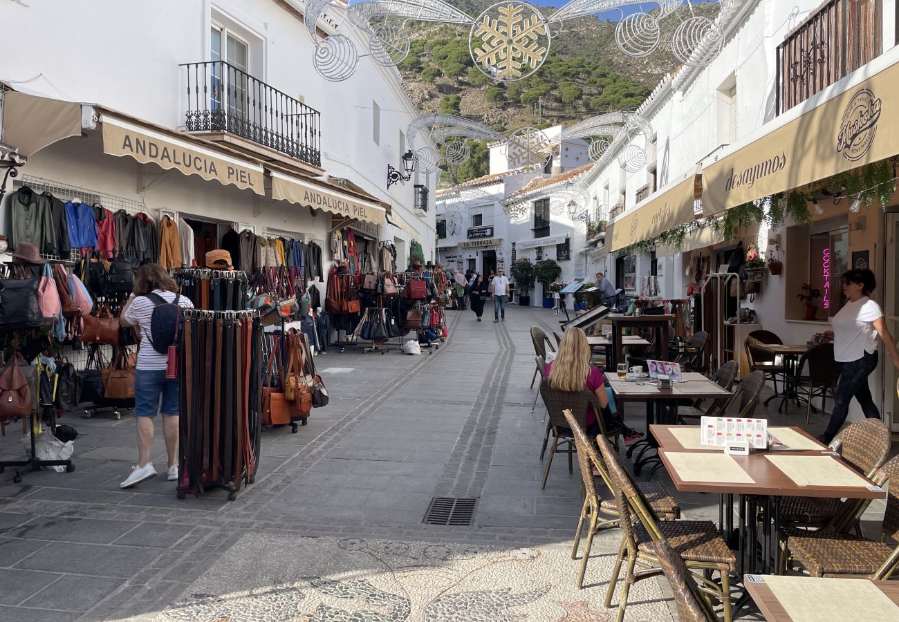Apartment in Mijas Pueblo - Luxurious & Elegant 3-bedroom apartment in Mijas Pueblo