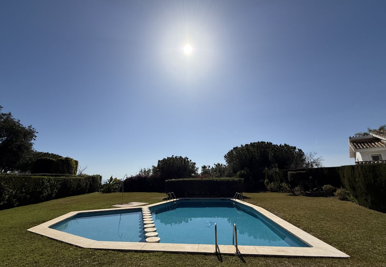 Villa in Sitio de Calahonda - Charming 3-bedroom villa in Calahonda - Villa Suiza
