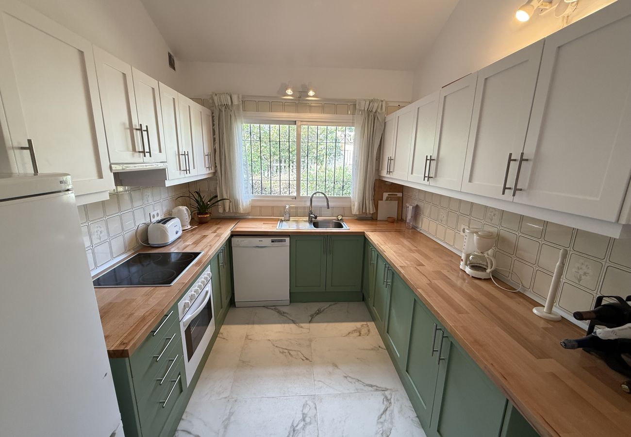 Villa in Sitio de Calahonda - Charming 3-bedroom villa in Calahonda - Villa Suiza