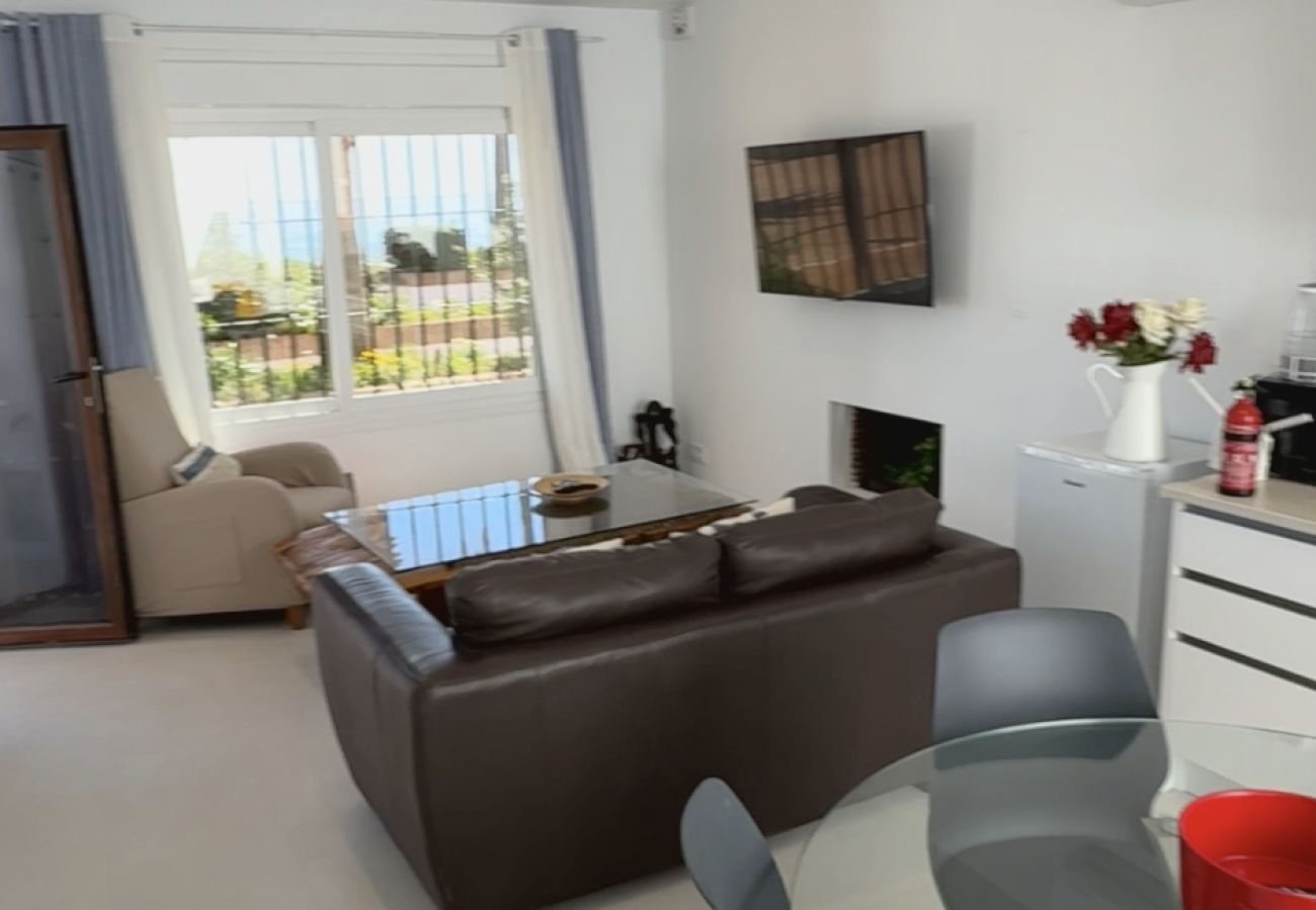 Apartment in Manilva - Modern 2 bedroom beach front