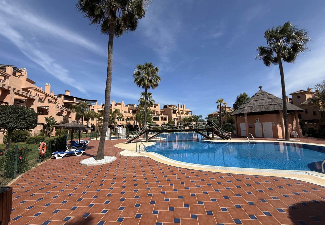 Apartment in Estepona - Modern 2 bedroom apartment - Hacienda Del Sol